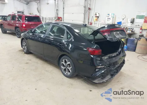 2019 Kia Forte Lxs z USA, uszkodzony, nr VIN 3KPF24AD6KE040381